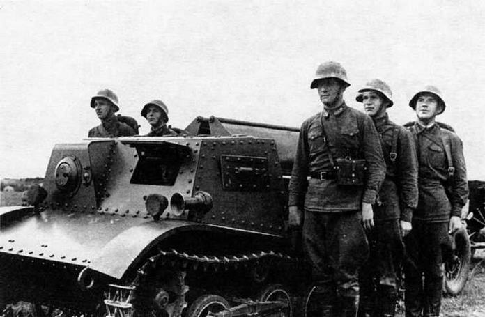 Артиллерийский тягач Т-20 Комсомолец